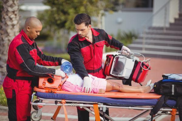 Benefits of combining medical case management companies with triage services.