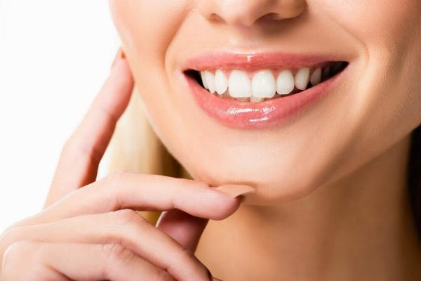 Dubai Smile Design Before & After: Veneer Cost Explained