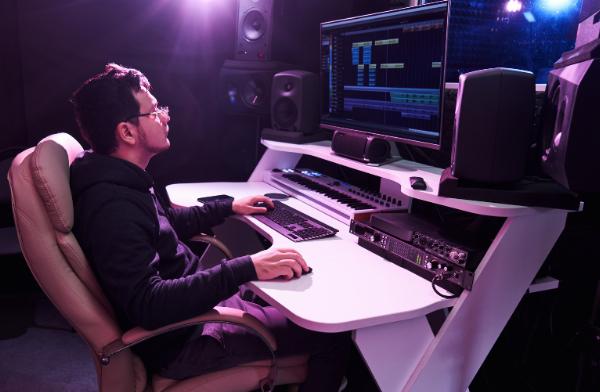 Top 11 Essential Tools Every Music Video Editor Should Know About
