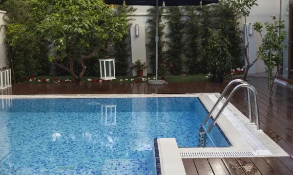 The Essential Guide to Choosing a Pool Filling Service