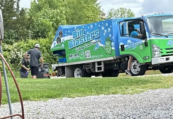 5 Signs You Need to Hire a Trash Can Cleaning Service - Bin Blasters