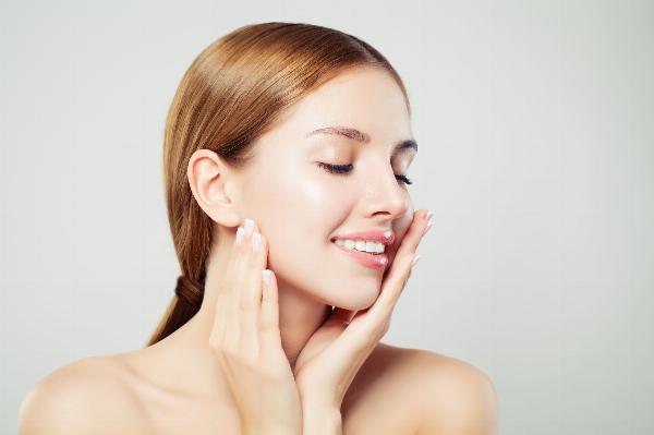 Consult a Dermatologist: Getting Personalized Advice for Safe and Effective Whitening