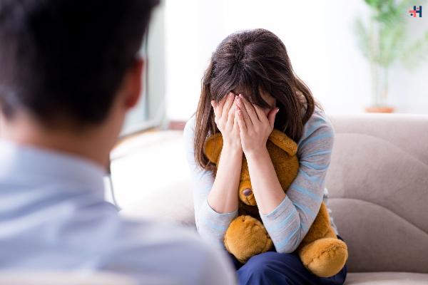 Borderline Personality Syndrome: Symptoms, Causes, and Treatment
