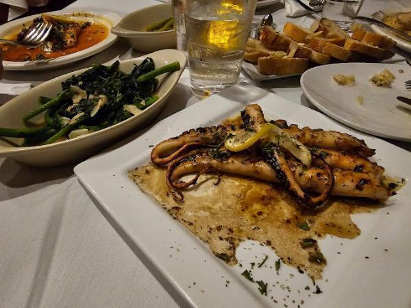 Reasons Why Greek Outdoor Dining is the Best