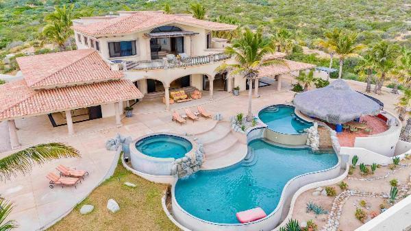 How to Navigate the Legal Process of Buying Property in Mexico