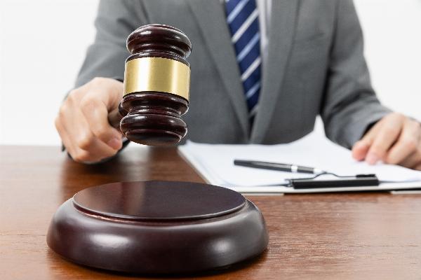 7 Surprising Reasons You Need to Hire a Wills and Estate Lawyer