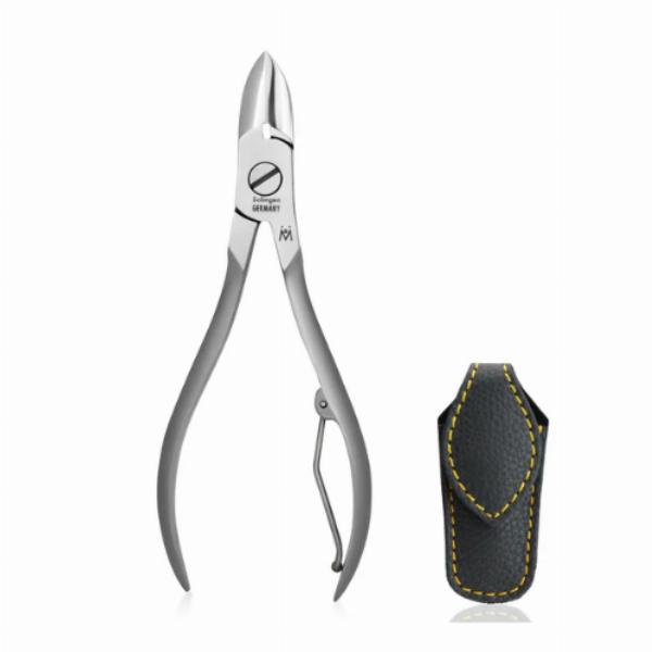 Top Tips for Using a Cuticle Cutter to Achieve Salon-Quality Nails at Home