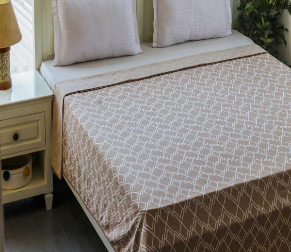 Which Blanket is Best for Good Sleep | Wooden Street