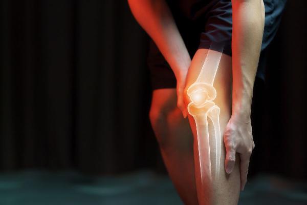 Navicular Bone Pain: Understanding Causes, Symptoms, and Treatment Options