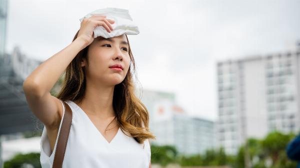 Why Female Hygiene Wipes Are a Game-Changer for Women on the Go