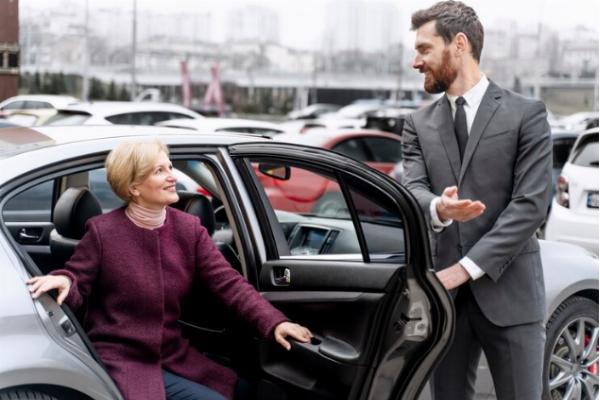 Taxi with polite staff in Dundee