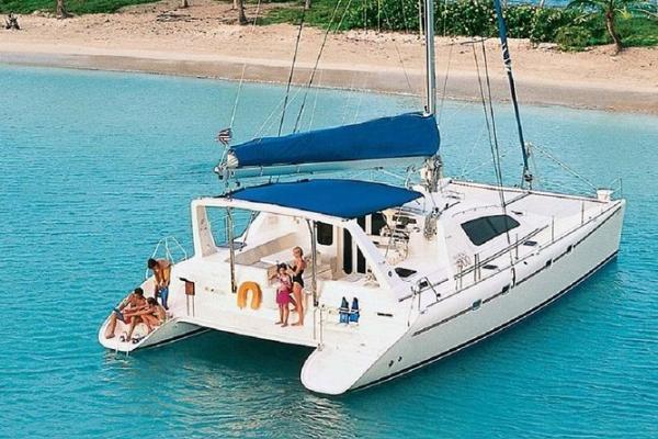 Best Time of Year to Enjoy Catamaran Sailing in St. Maarten