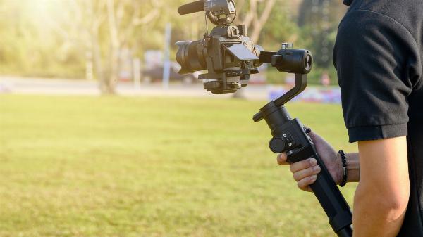 The Ultimate Guide to Smartphone Gimbals: Stabilizing Your Mobile Videography