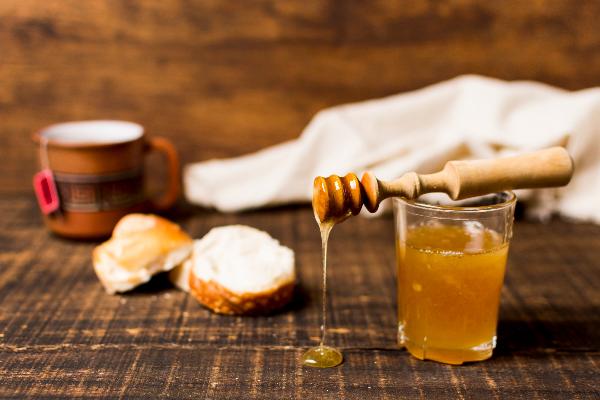 Discover the Benefits of Natural Honey: A Sweet and Healthful Choice