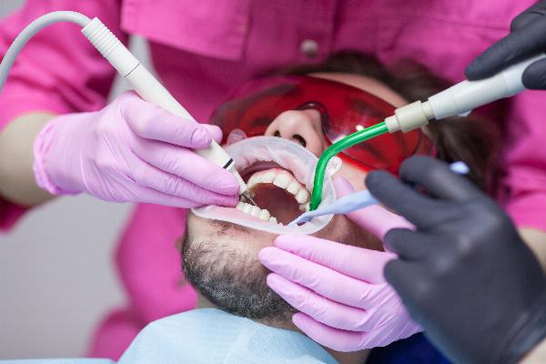 How Root Canal Treatment Can Save Your Tooth? An Expert Ways To Make It A Painless Experience