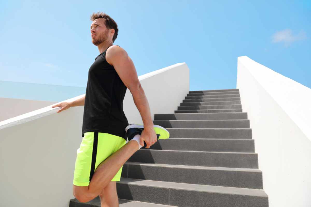 The 5 Best Quad Stretches for Runners and Cyclists