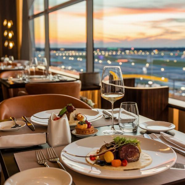 Explore the Best Restaurants Near RSW Airport for Every Appetite