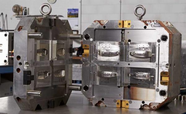 HDPE Injection Molding: Processes, Properties, and Applications