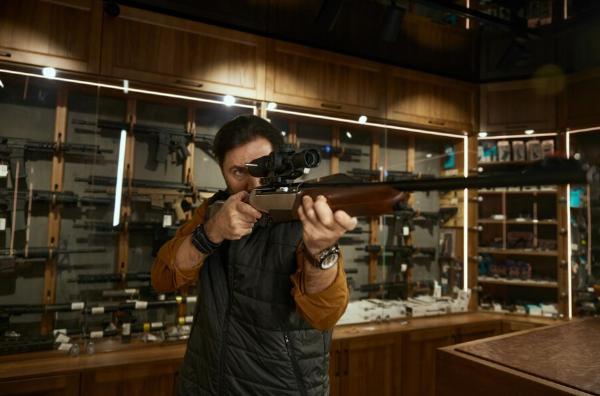 How to Select the Perfect Optics for Long-Range Shooting