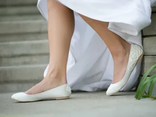 Comfortable Wedding Outfit Ideas: Look Stylish and Feel Great All Day