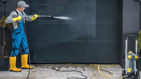 Increase Your Home's Value with Professional House Washing in Hamilton