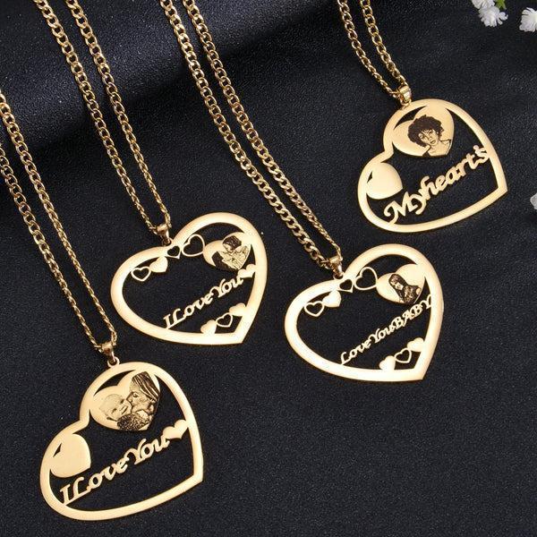 Engraved Photo Necklaces: A Modern Twist on Traditional Jewelry