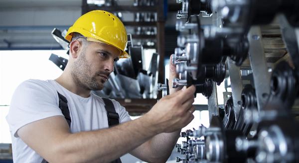 Onsite Equipment Maintenance: Everything You Need to Know