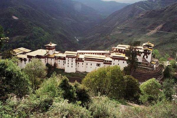 The Best Time to Visit Dirang: Your Ultimate Travel Guide