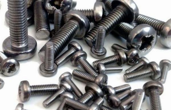 Nickel 200 Fasteners: The Best Choice for Oil and Gas Applications