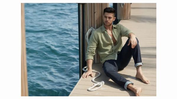 Why 4-Way Stretch Shorts Are a Game Changer in Men's Beach Attire