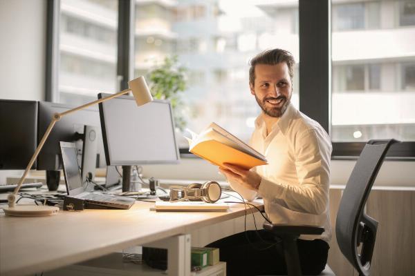 How Can a Paralegal Virtual Assistant Streamline Your Legal Operations?