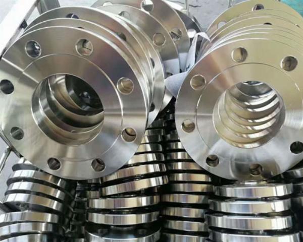 Buying Custom Flanges from Saudi Suppliers: Important Things to Know
