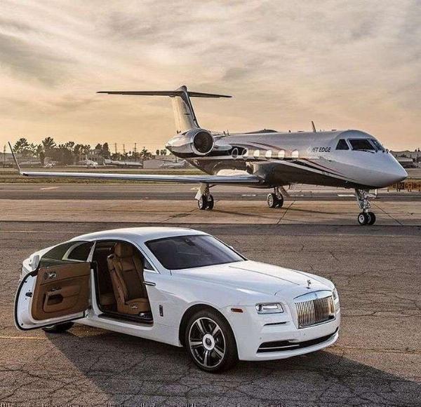 Elevate Your Prom Experience with High Society Limo: Your Go-To Prom Limo Service in NYC, NY