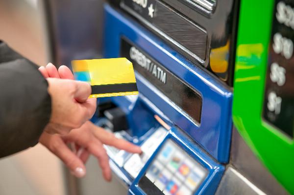 Unlocking the Rewards: Exploring the Perks of Credit Cards in the Philippines