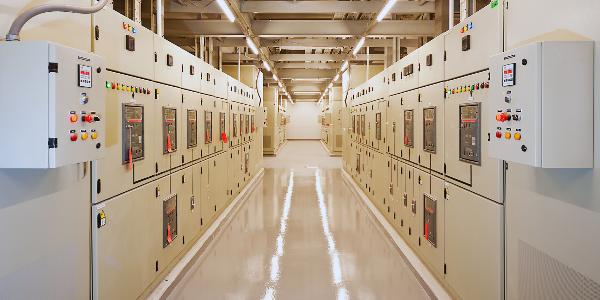 Switchgear Safety: Practical Guide to Types, Maintenance, and Risk Control