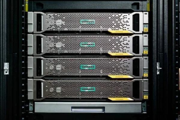 The Role of Servers in Managing Cloud-Based SaaS Applications