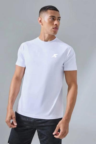 The Ultimate Guide to Choosing the Best Sports T-shirts for Men