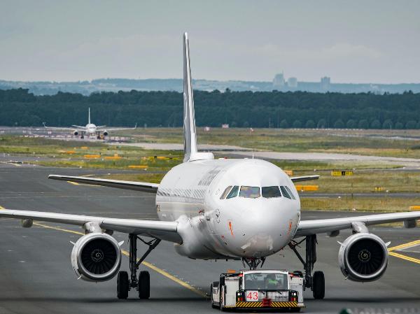 Aircraft Tugs Market: The Unsung Heroes of Ground Operations