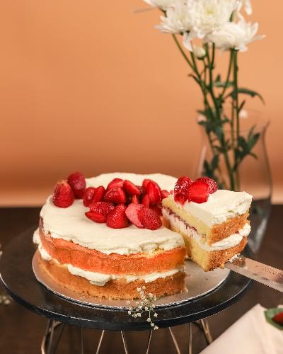 Online Cake Delivery: Bringing the Cafe Vibe to Your Home