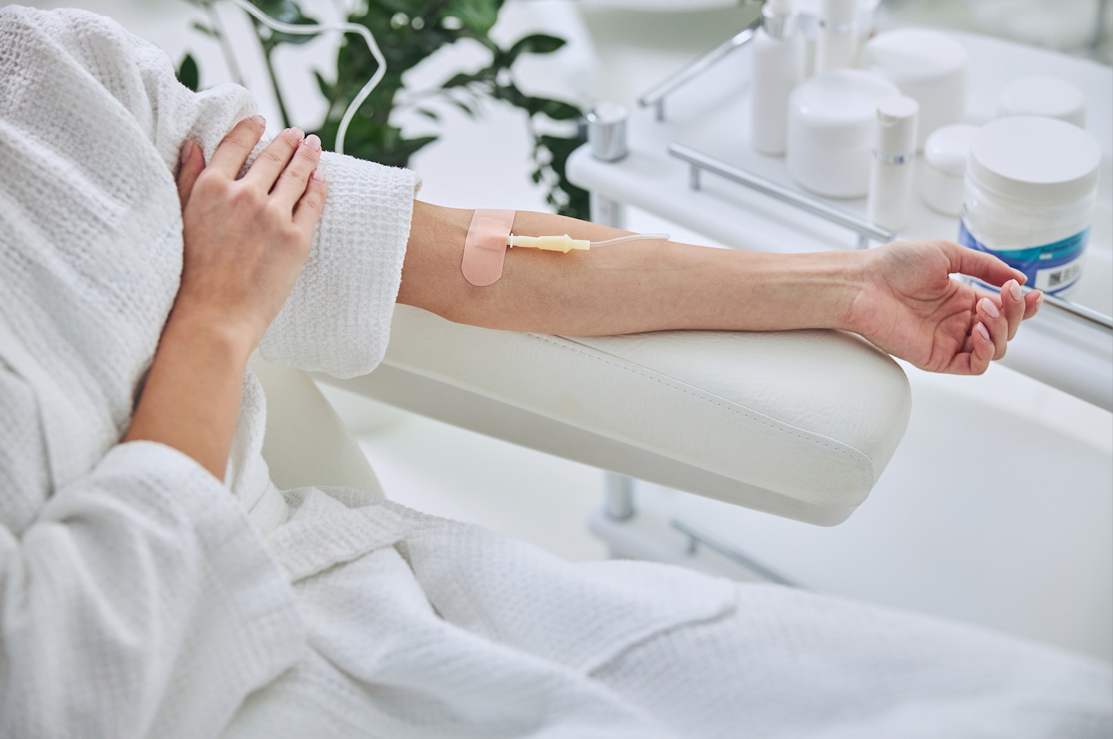 Achieving Optimal Health Through NAD+ IV Therapy in Dubai