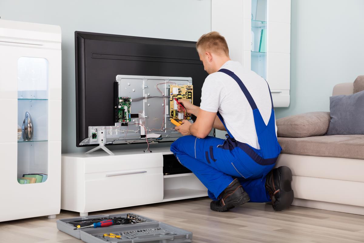 Avoid These TV Repair Mistakes: Expert Tips from Richmond Hill Technicians