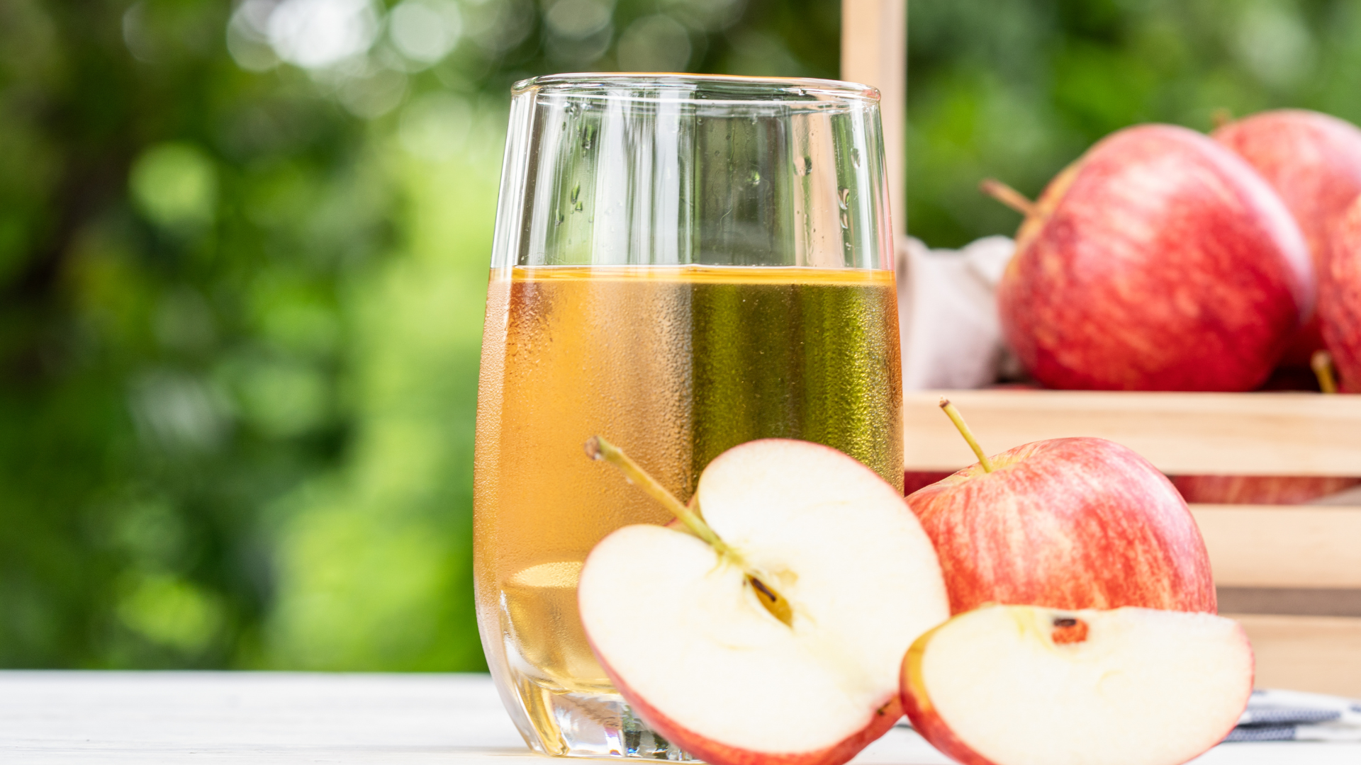 Apple Juice Market to Expand from USD 27.2 Billion in 2032, at a CAGR of 4.85%