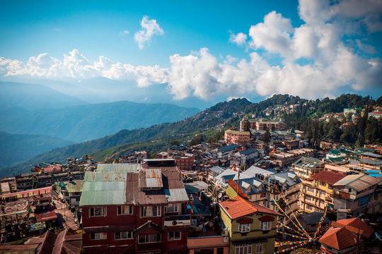 Darjeeling Tour Package: Your Ultimate Guide to the Queen of the Hills