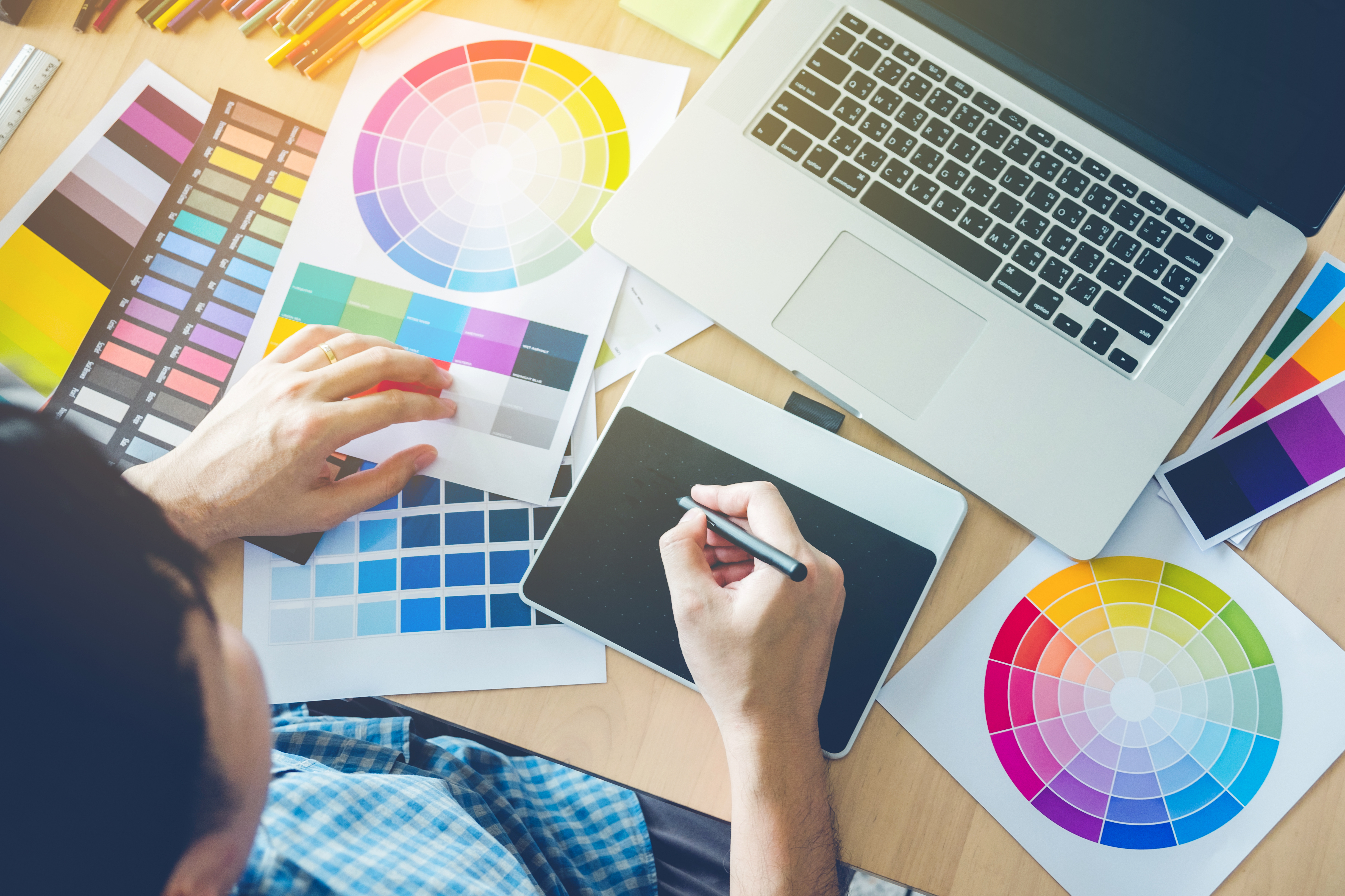 The Essentials of Graphic Designing: A Complete Guide