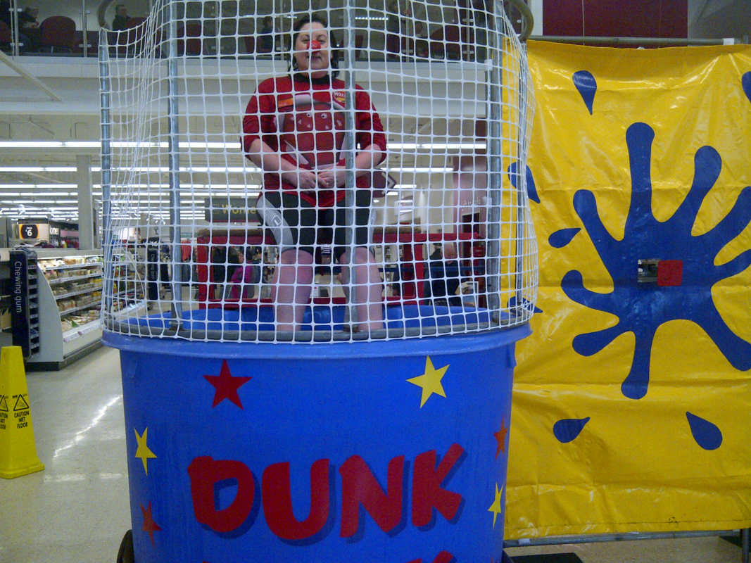 Rentaling a Dunk Tank: What You Need to Know Before You Rent