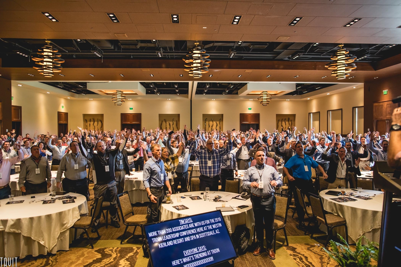 How to Choose the Perfect Photographer for Your Corporate Event
