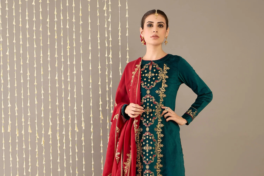 Celebrate In Style: What Not To Do When Choosing Diwali Outfit