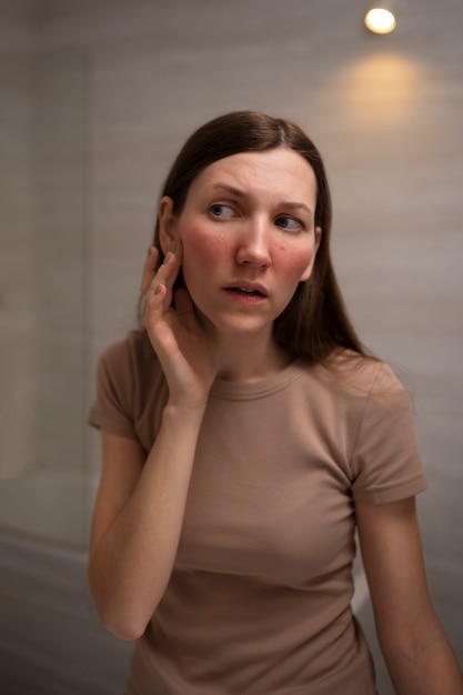 Understanding Rosacea: Identifying the Symptoms and Triggers
