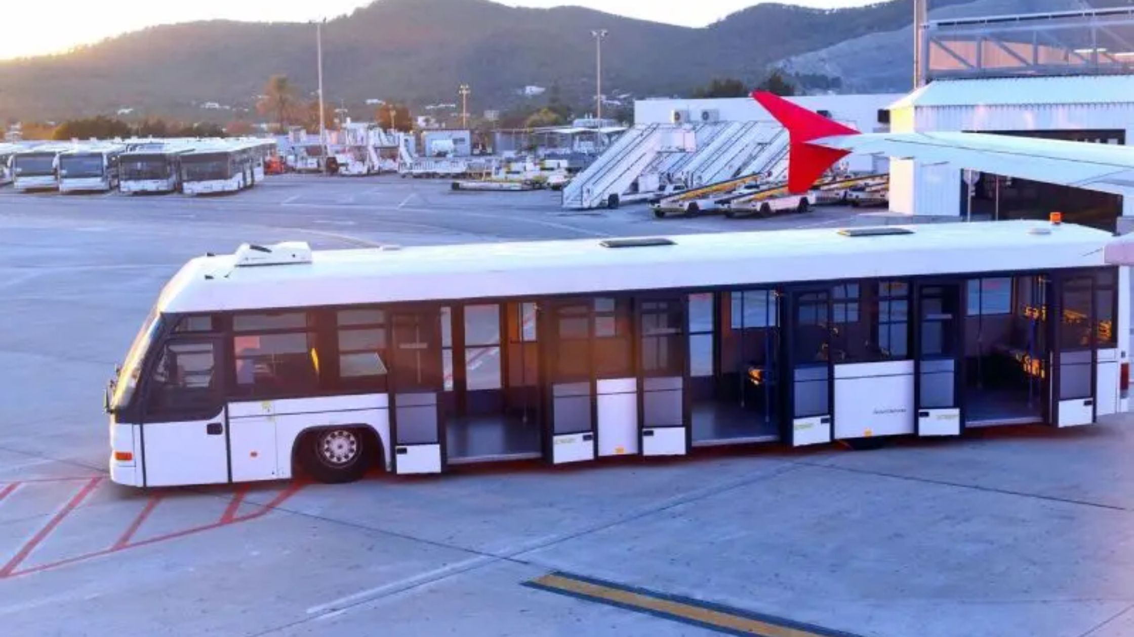 6 Benefits of Using Airport Transfer Services