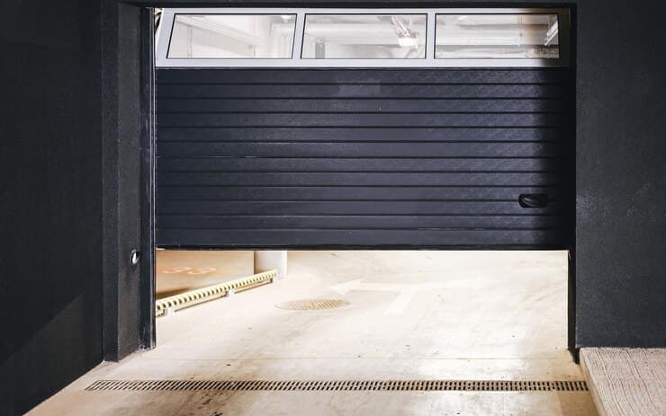 The Best Garage Door Repair Companies in Santa Clarita: What to Look for